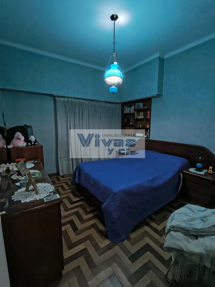 CHALET 3 AMBIENTES CON GARAGE PARQUE Y QUINCHO