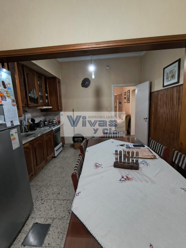 CHALET 3 AMBIENTES CON GARAGE PARQUE Y QUINCHO