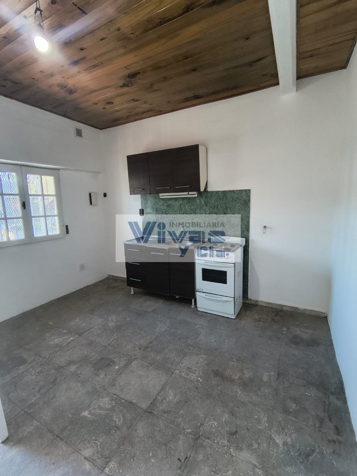 P.H FRENTE 2 AMBIENTES CON PATIO