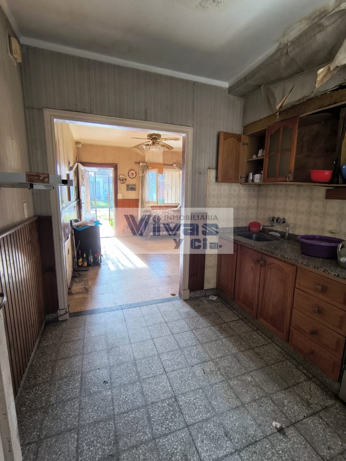 CHALET 3 AMBIENTES CON GARAGE Y PARQUE
