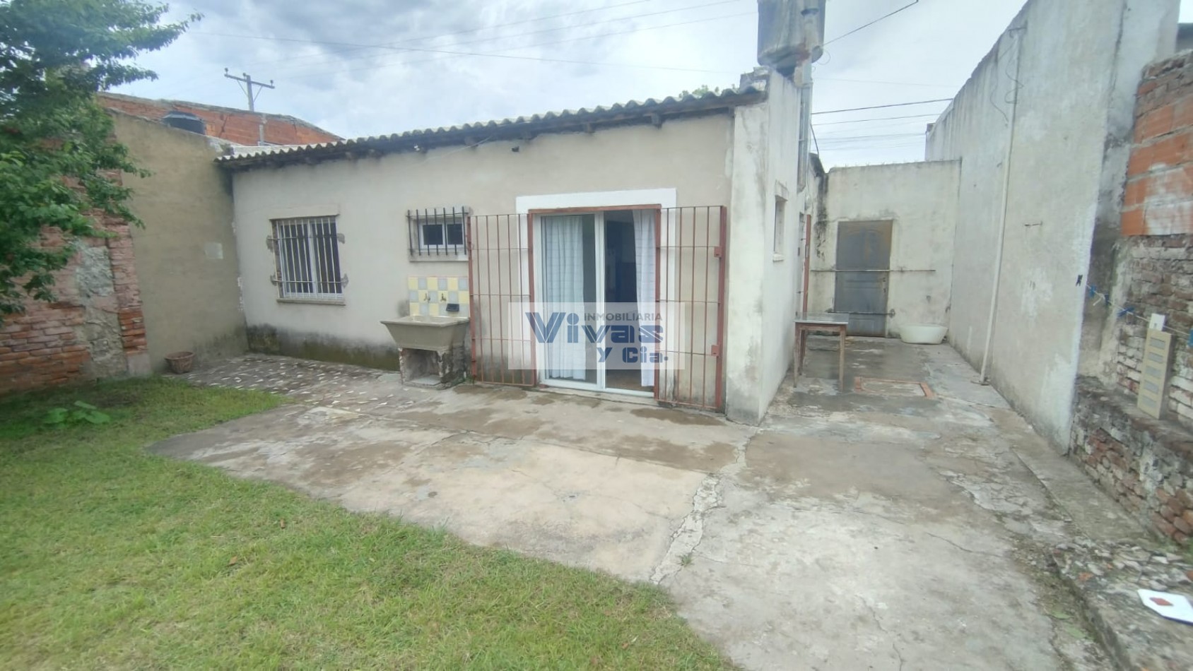 VIVIENDA 3 AMBIENTES CON PARQUE