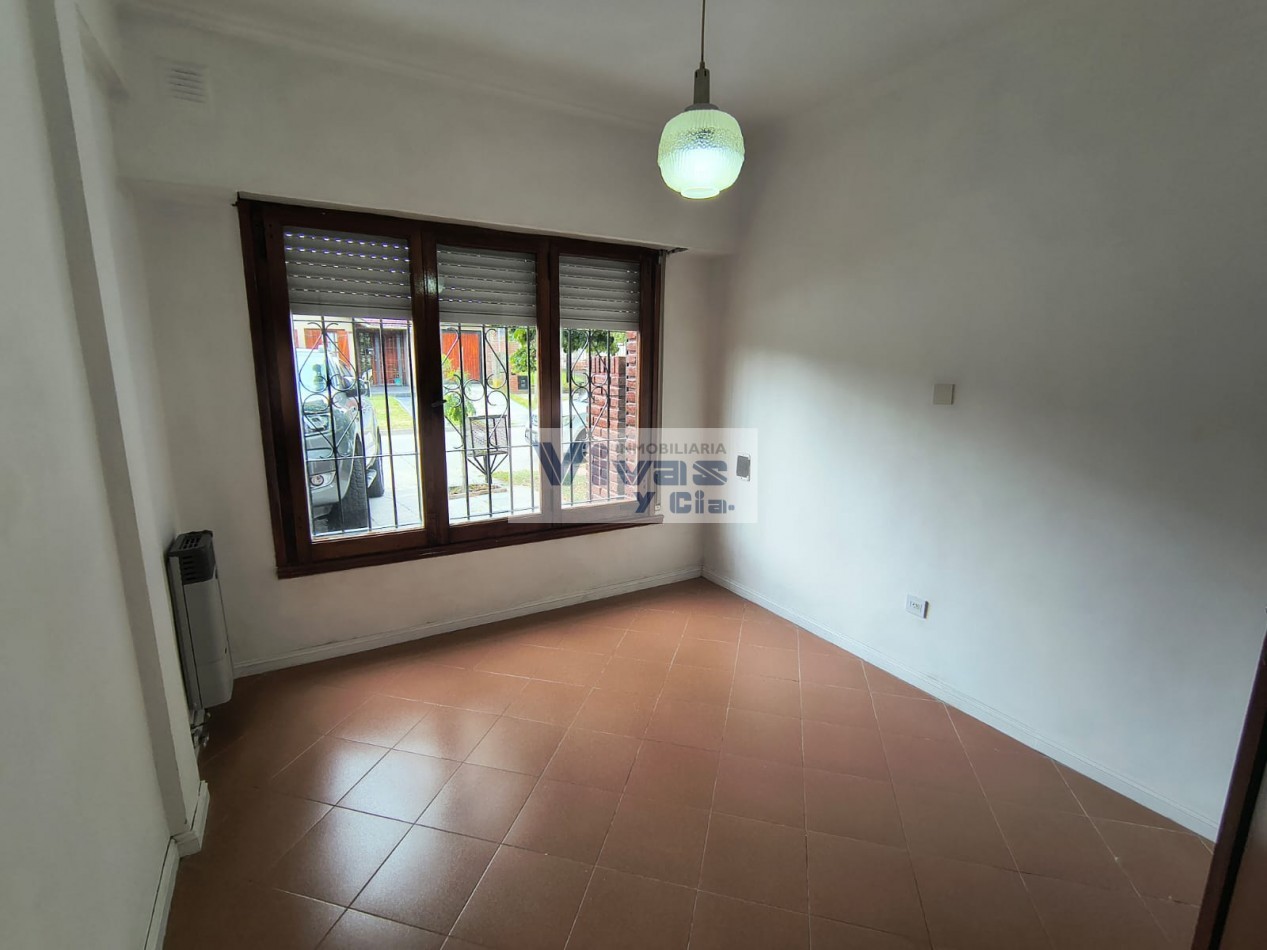 CASA 3 AMBIENTES PLANTA BAJA
