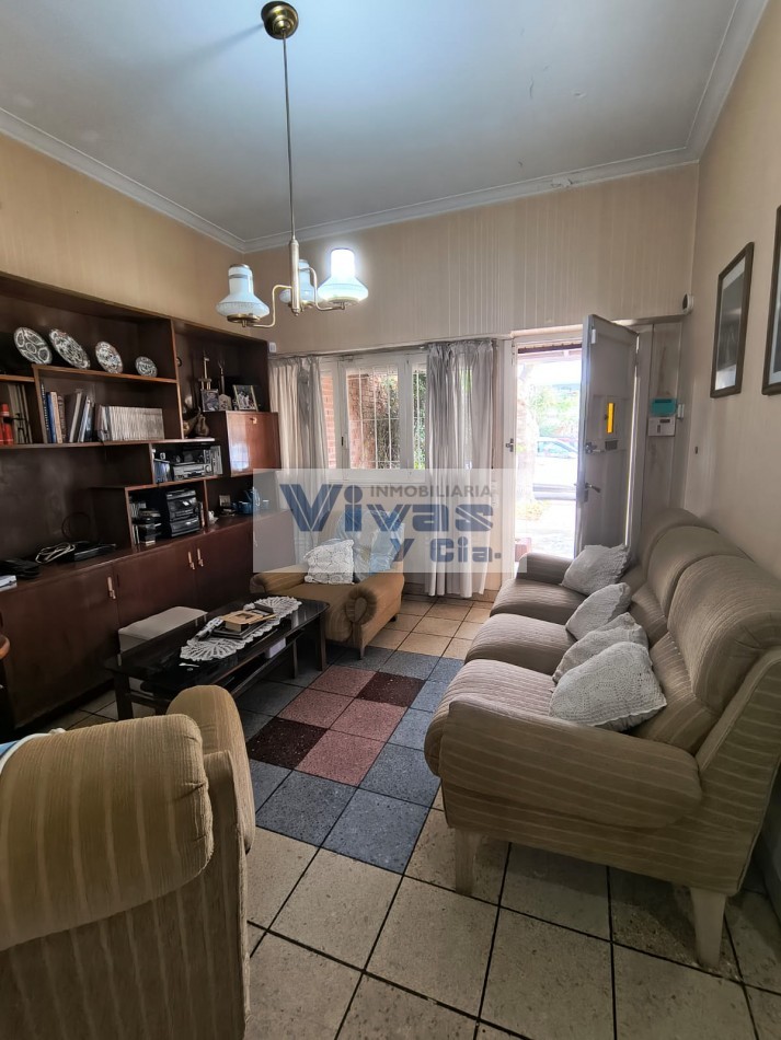 CHALET 3 AMBIENTES CON GARAGE PARQUE Y QUINCHO