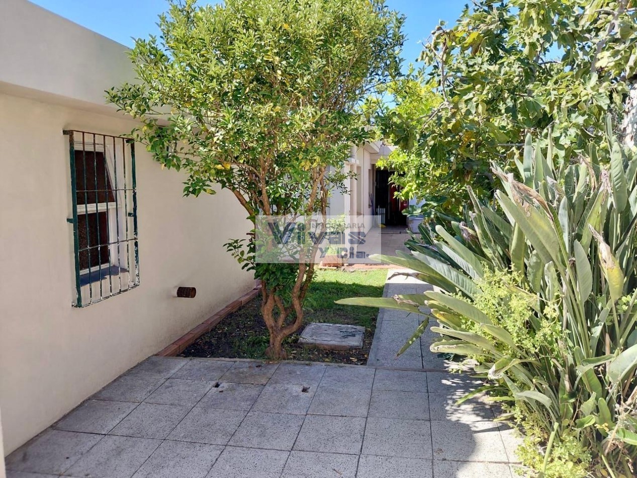 CASA 4 AMBIENTES CON GARAGE Y QUINCHO apto credito