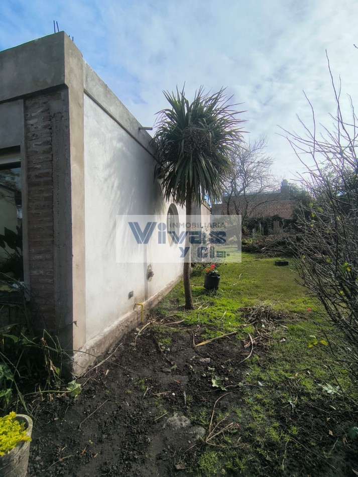 CASA CON GRAN PARQUE