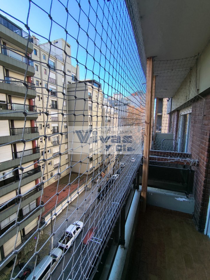 DEPARTAMENTO 3 AMBIENTES CON BALCON Y BAULERA