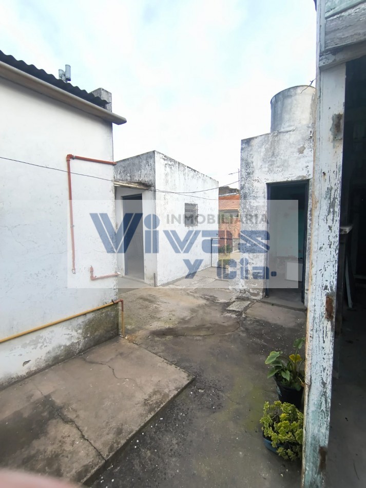 APTO CREDITO CASA 3 AMBIENTES CON GARAGE Y PARQUE