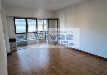 DEPARTAMENTO 3 AMBIENTES CON BALCON Y BAULERA