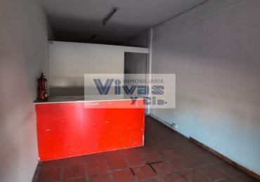LOCAL SOBRE AVENIDA COMERCIAL